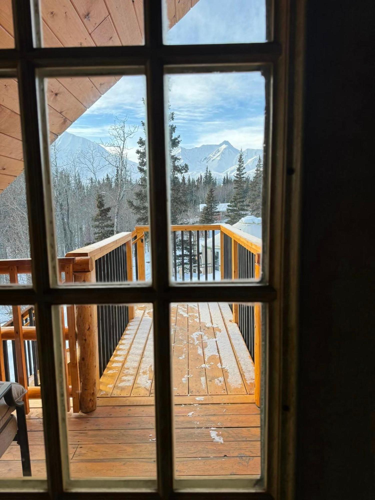 Mount Logan Ecolodge & Retreat Center Haines Junction Exterior foto