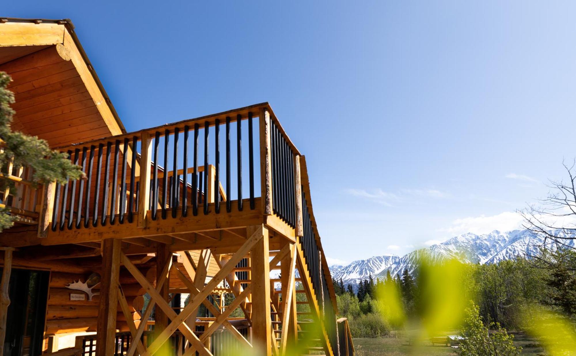 Mount Logan Ecolodge & Retreat Center Haines Junction Exterior foto